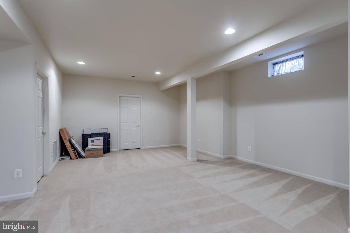 111 Heath Court photo 42