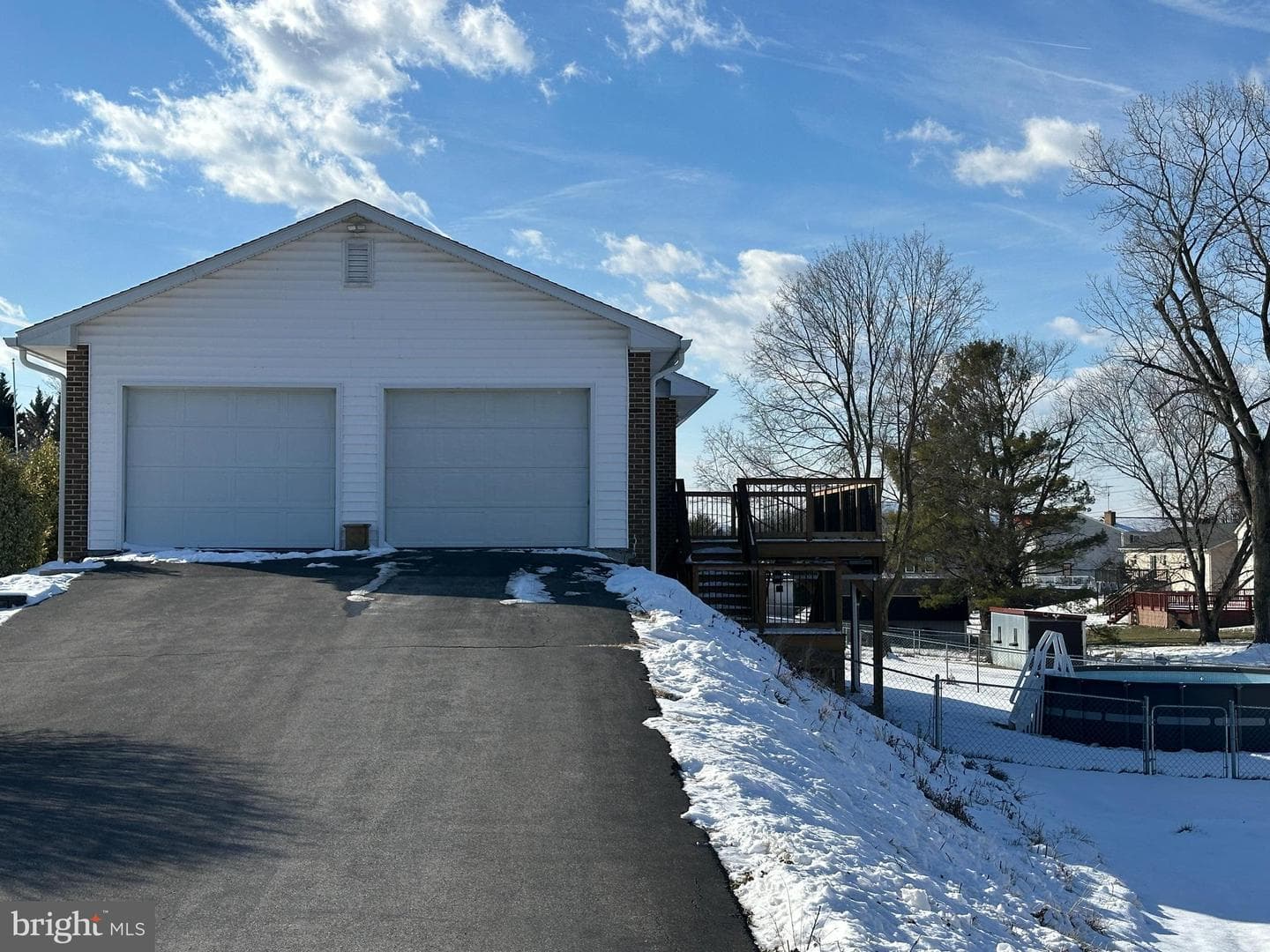 108 Kern Circle photo 2