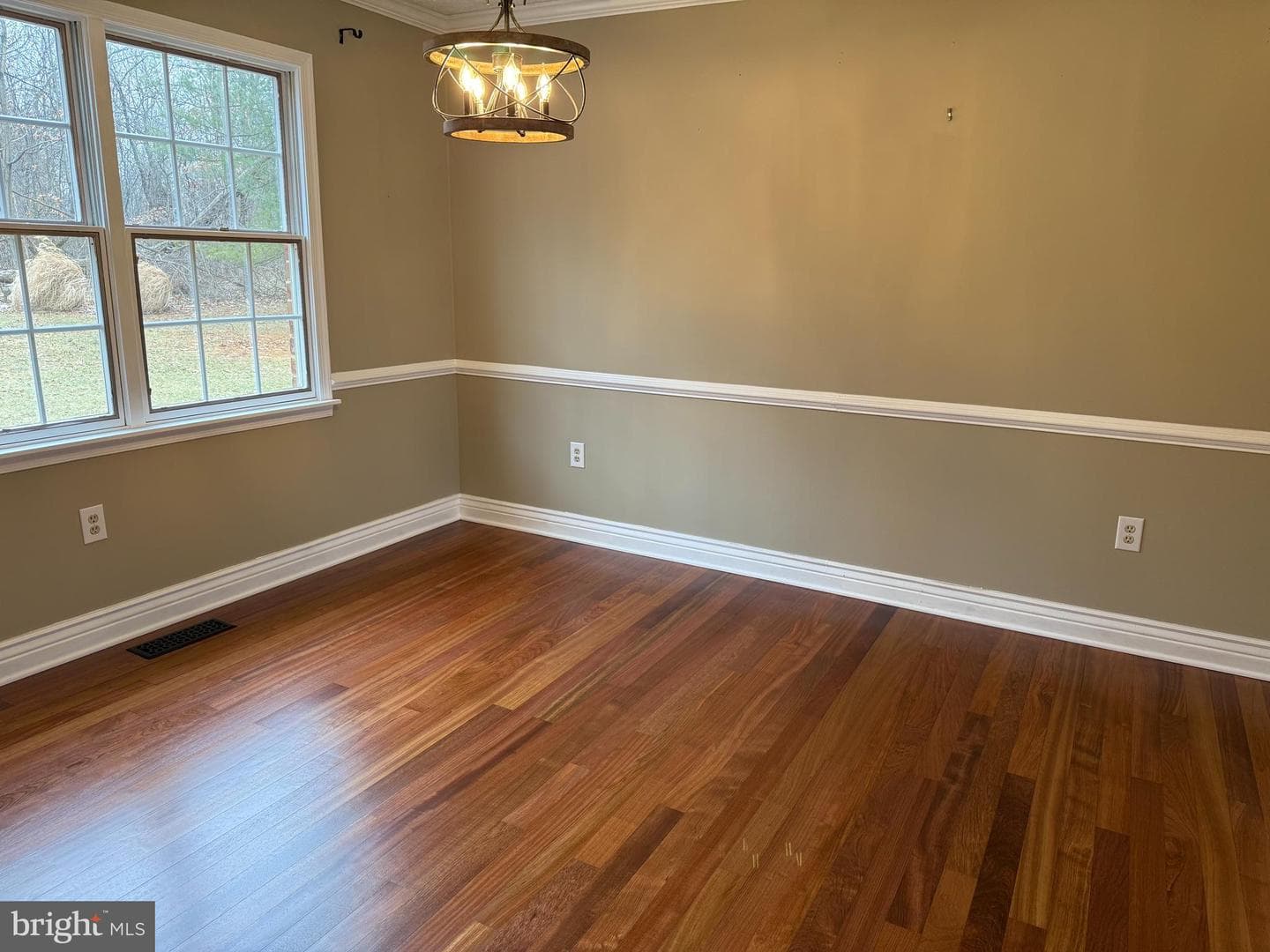 106 Launchris Drive photo 12