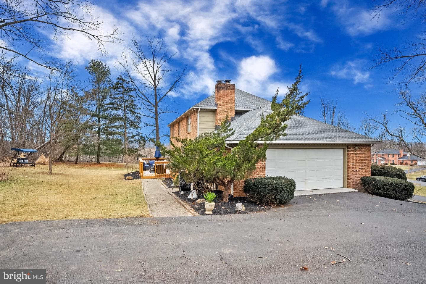 106 Launchris Drive photo 4