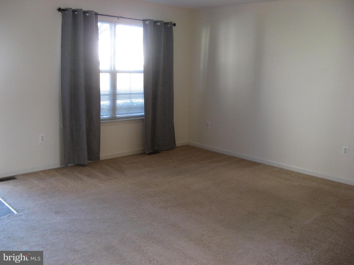 200 Surrey Club Lane photo 4