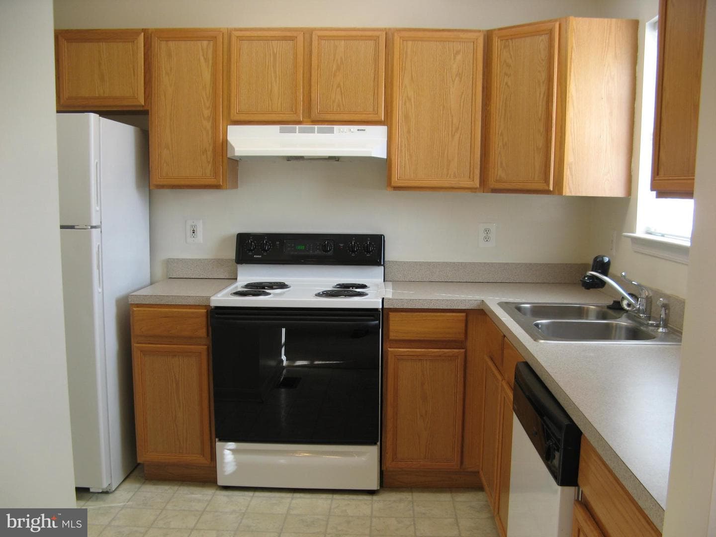 200 Surrey Club Lane photo 6