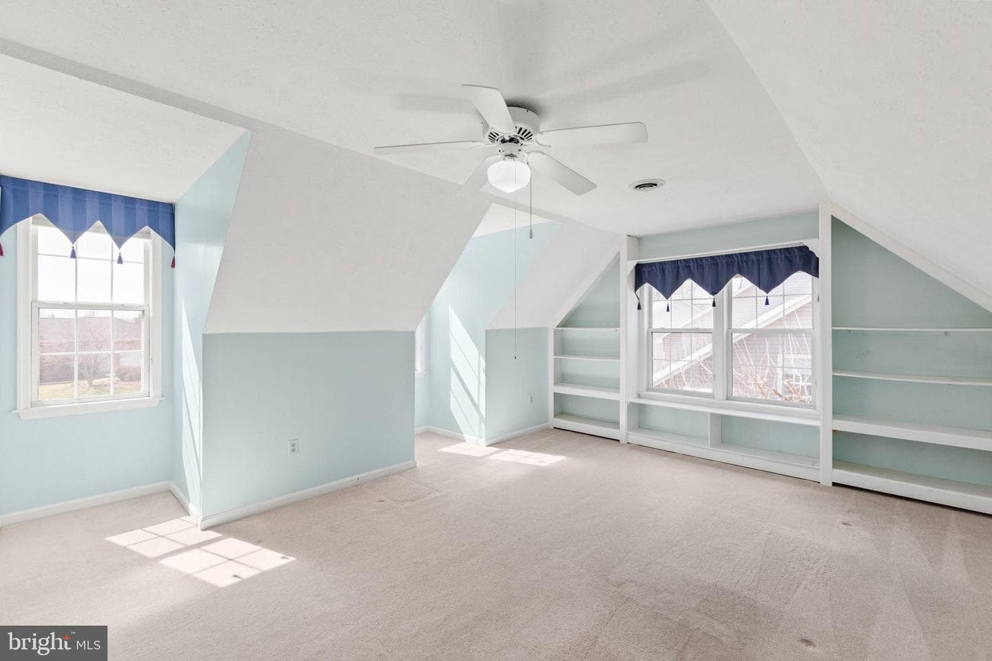 207 Cavalry Drive photo 34
