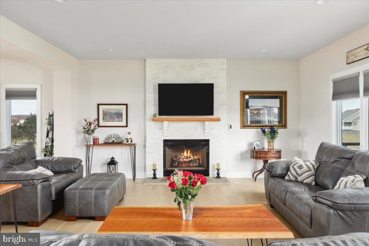 810 Huttle Road photo 15