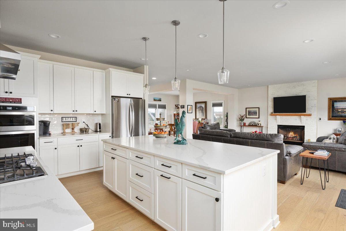 810 Huttle Road photo 18