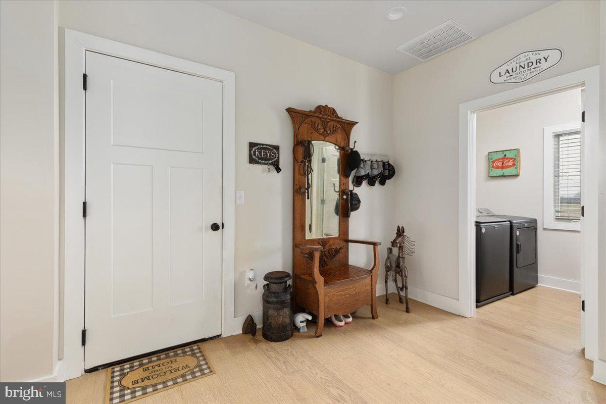 810 Huttle Road photo 23