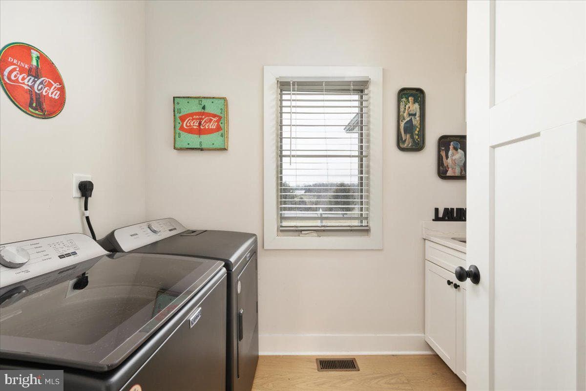 810 Huttle Road photo 24