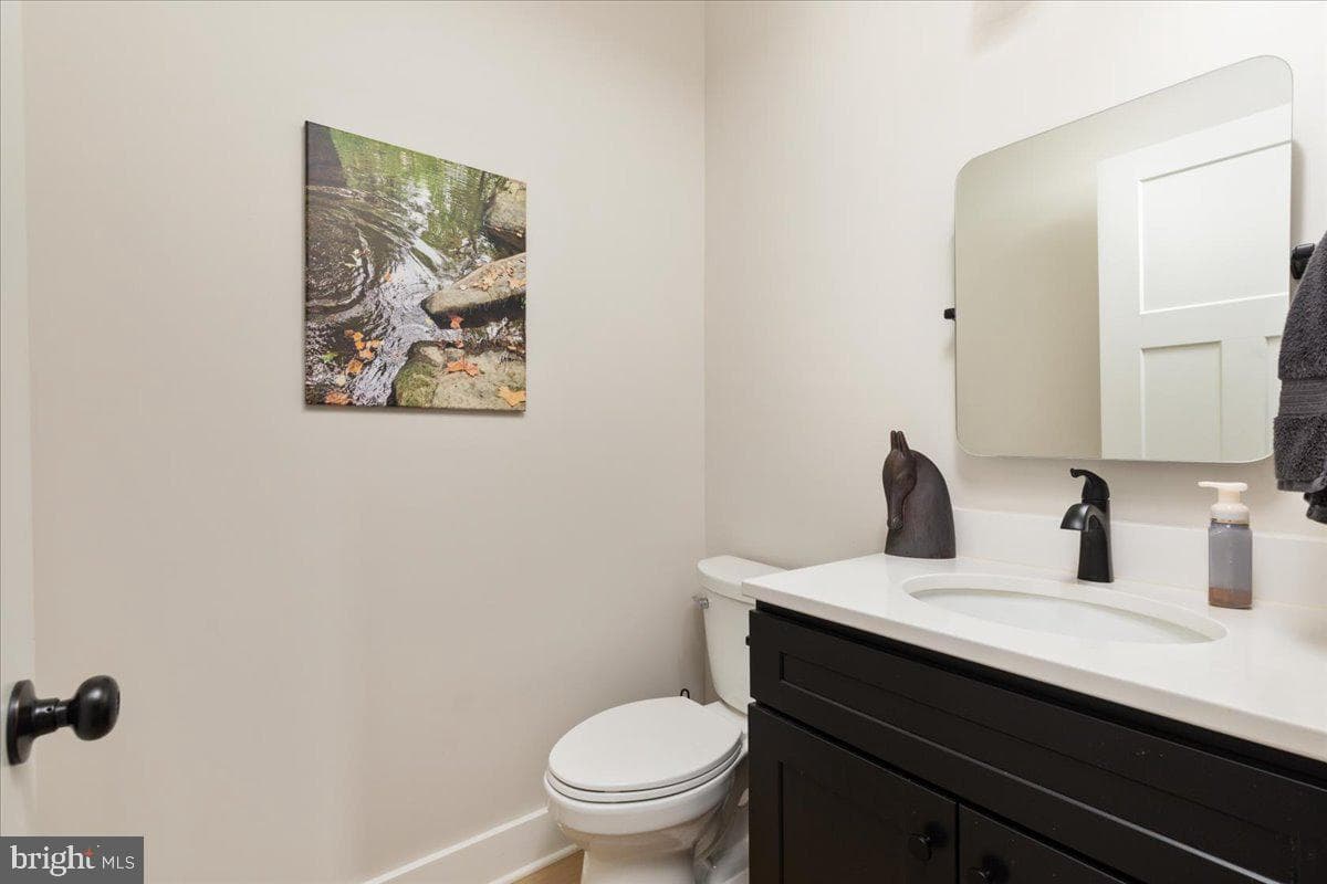 810 Huttle Road photo 26