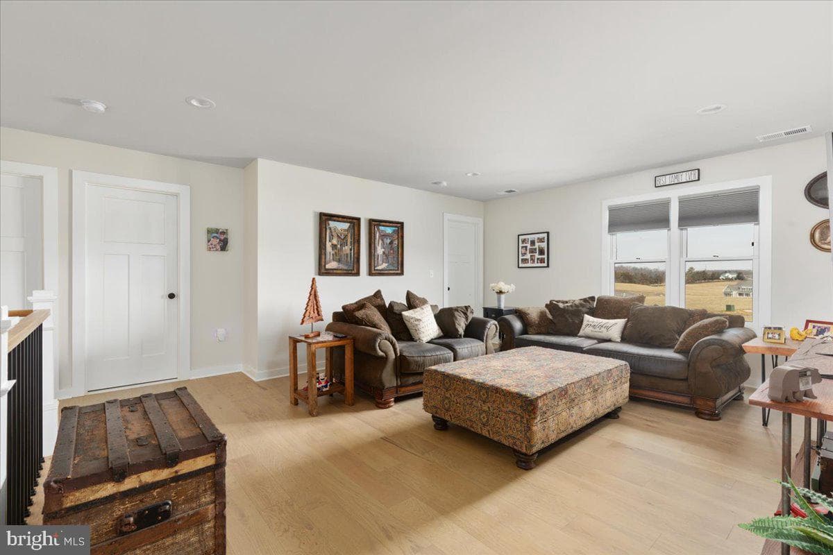 810 Huttle Road photo 32