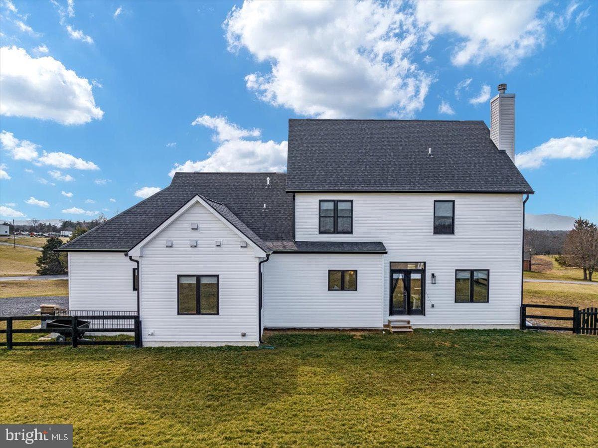 810 Huttle Road photo 5