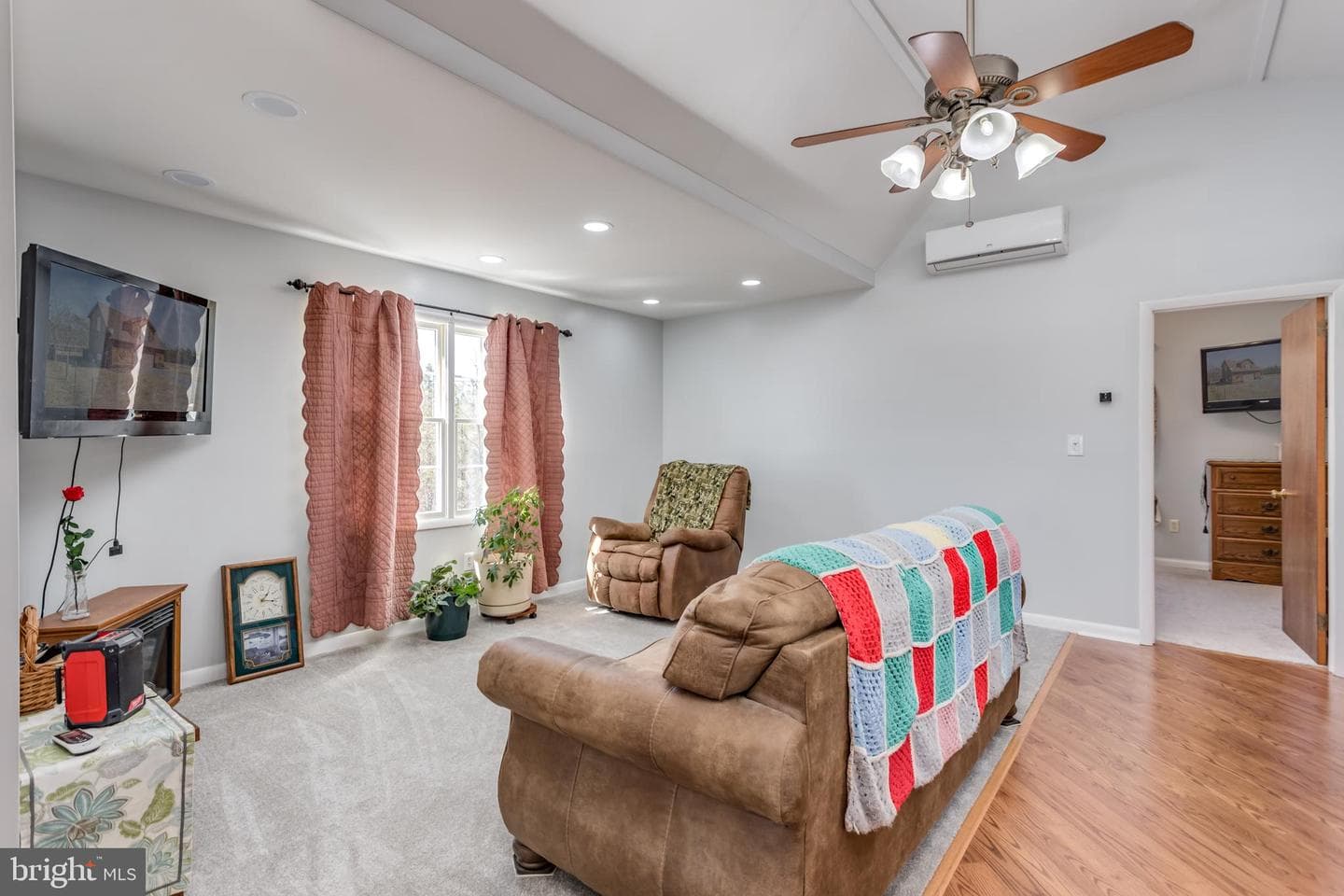 320 Adams Road photo 4