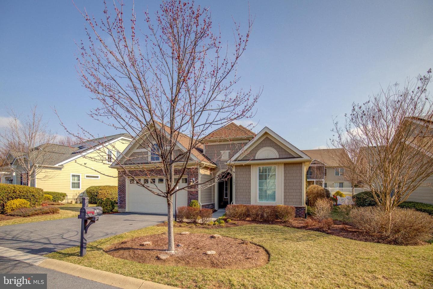 102 Harvester Drive photo 2