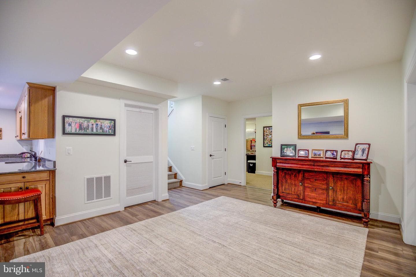 102 Harvester Drive photo 27