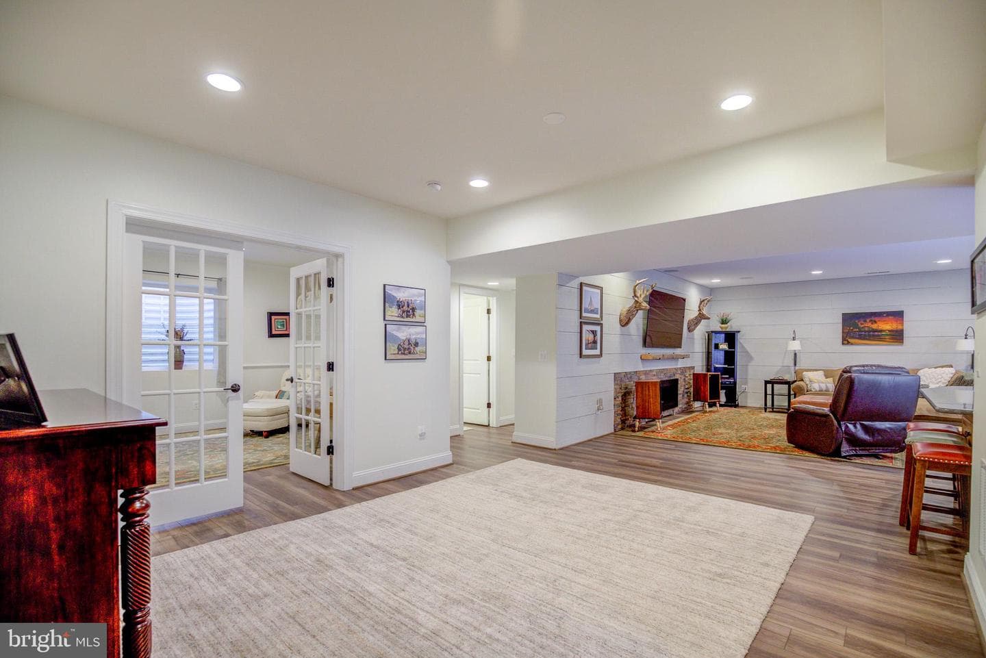 102 Harvester Drive photo 28