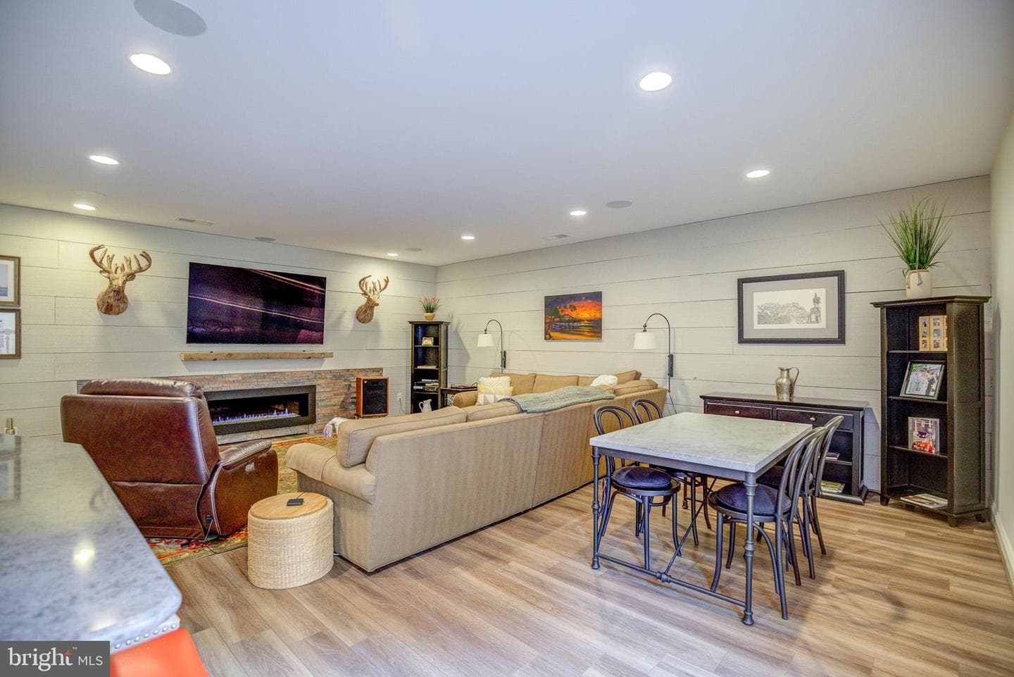 102 Harvester Drive photo 33