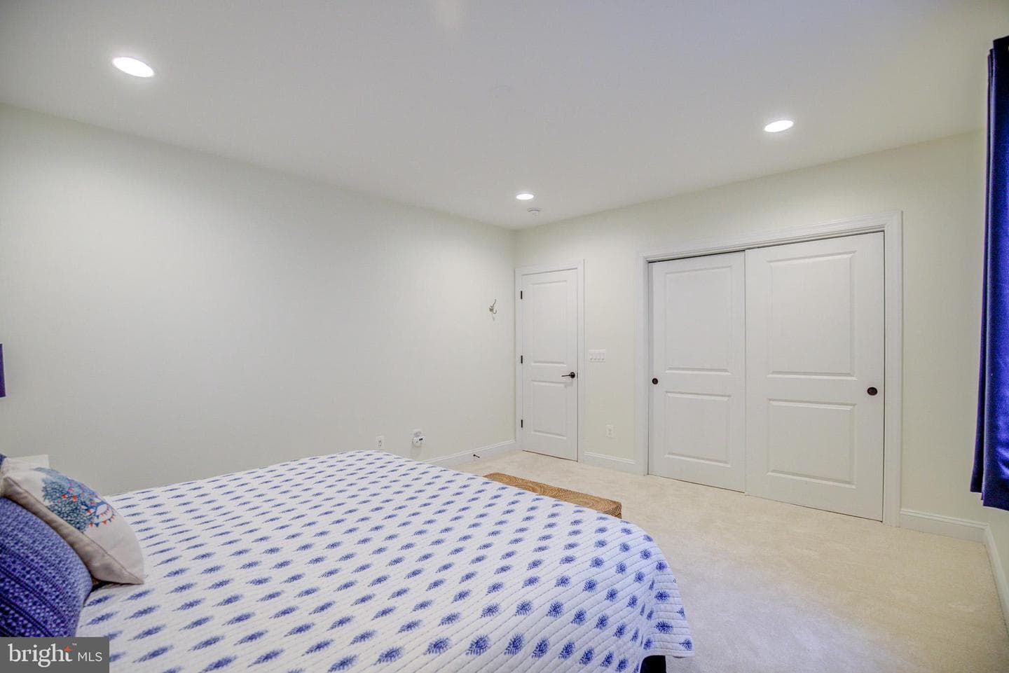 102 Harvester Drive photo 36