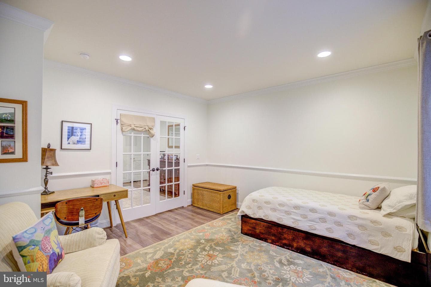102 Harvester Drive photo 38