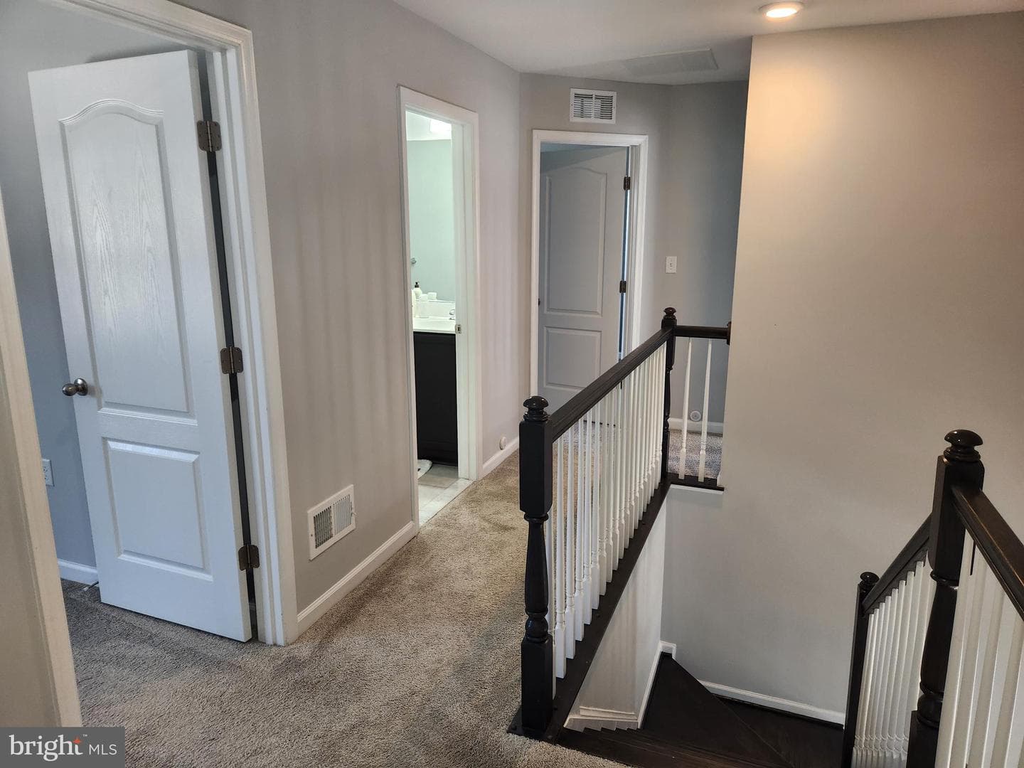 121 Sovereign Court photo 20