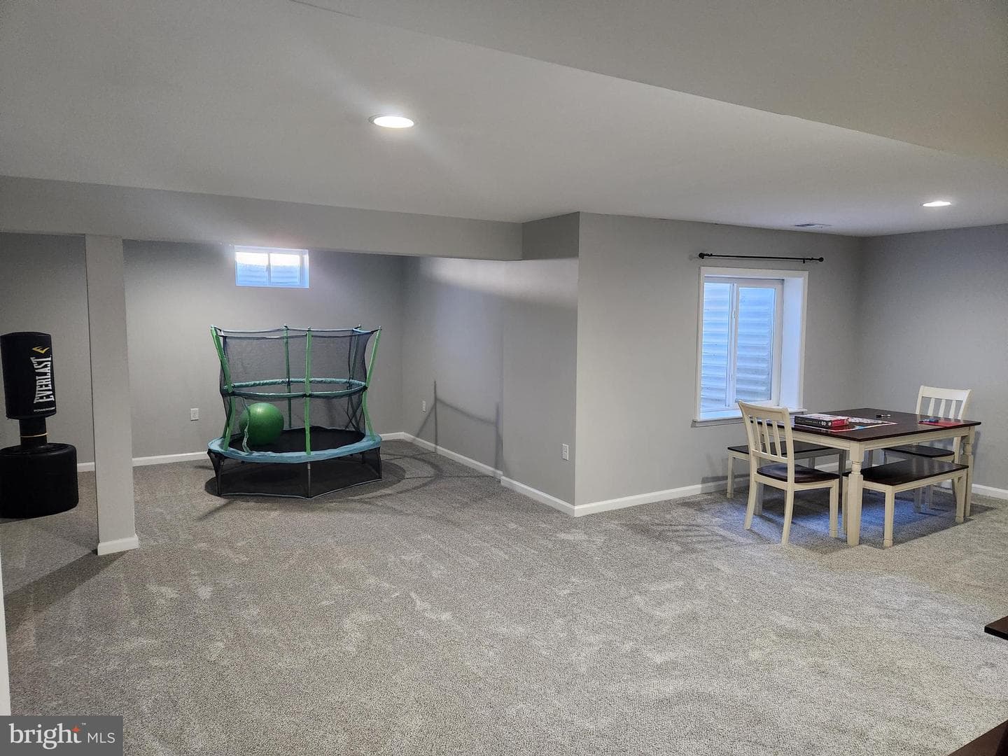 121 Sovereign Court photo 36