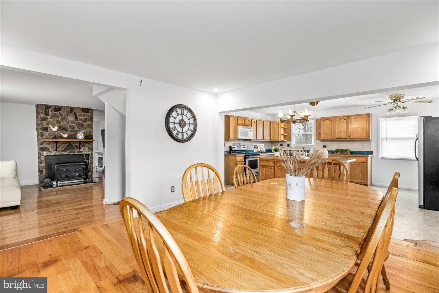 146 Howards Chapel Road photo 23