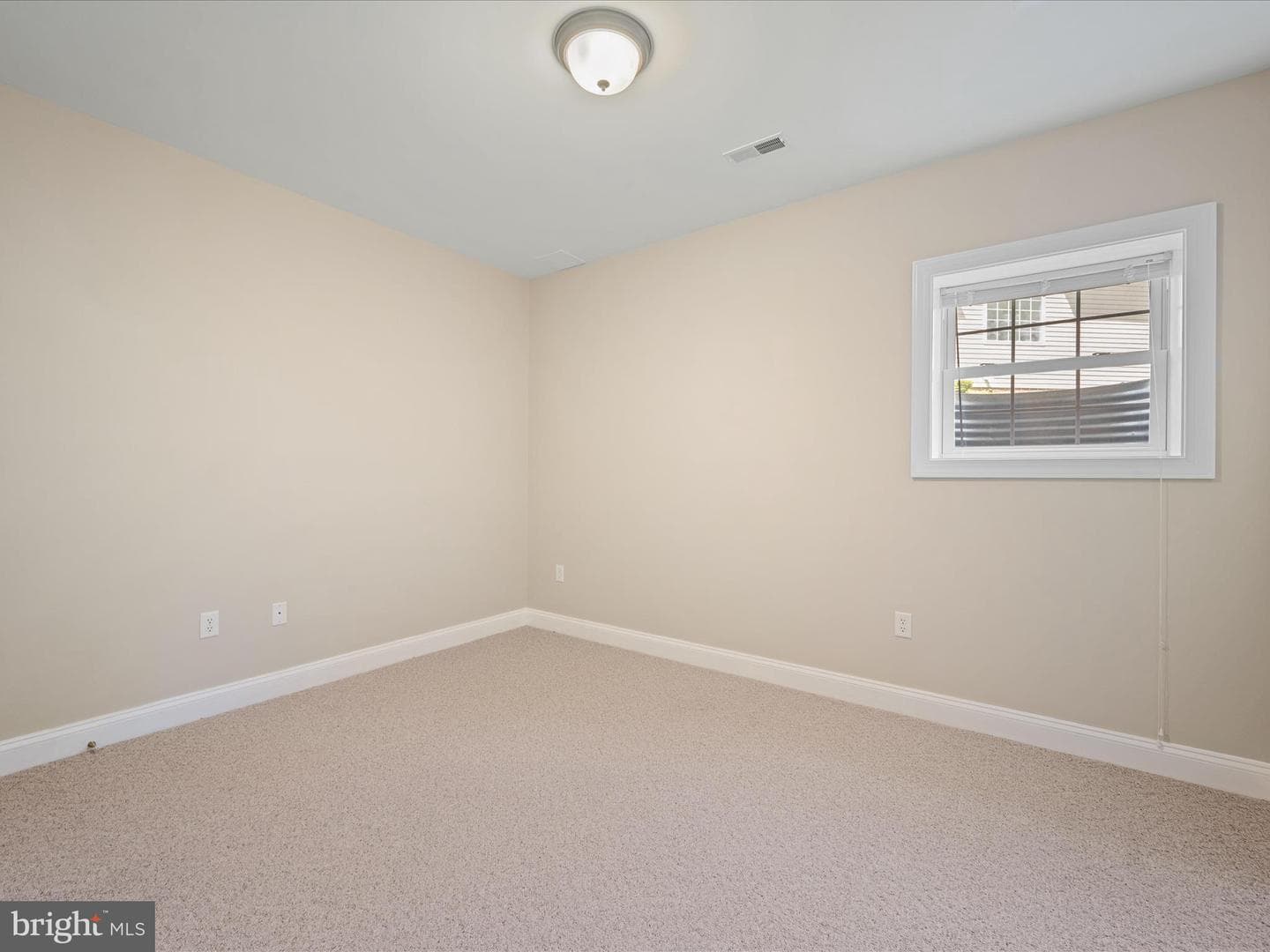 125 Killaney Court photo 48