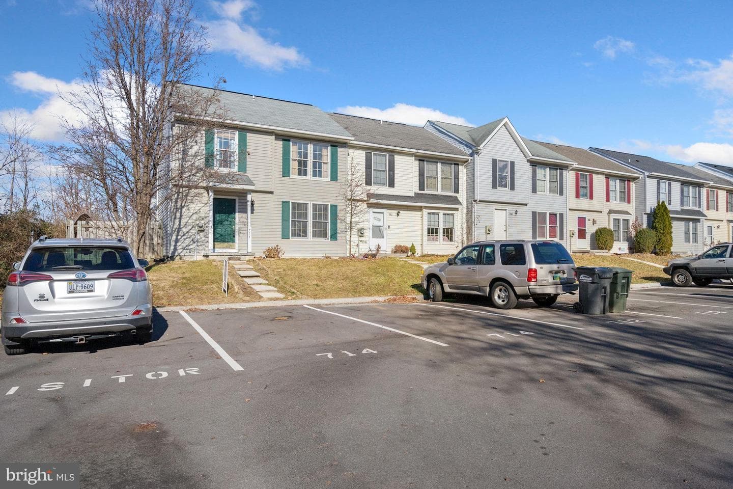 714 Emily Lane photo 4