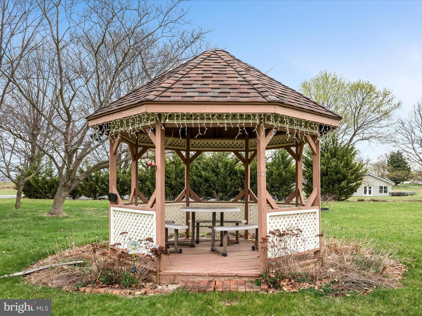 5321 Middle Road photo 10