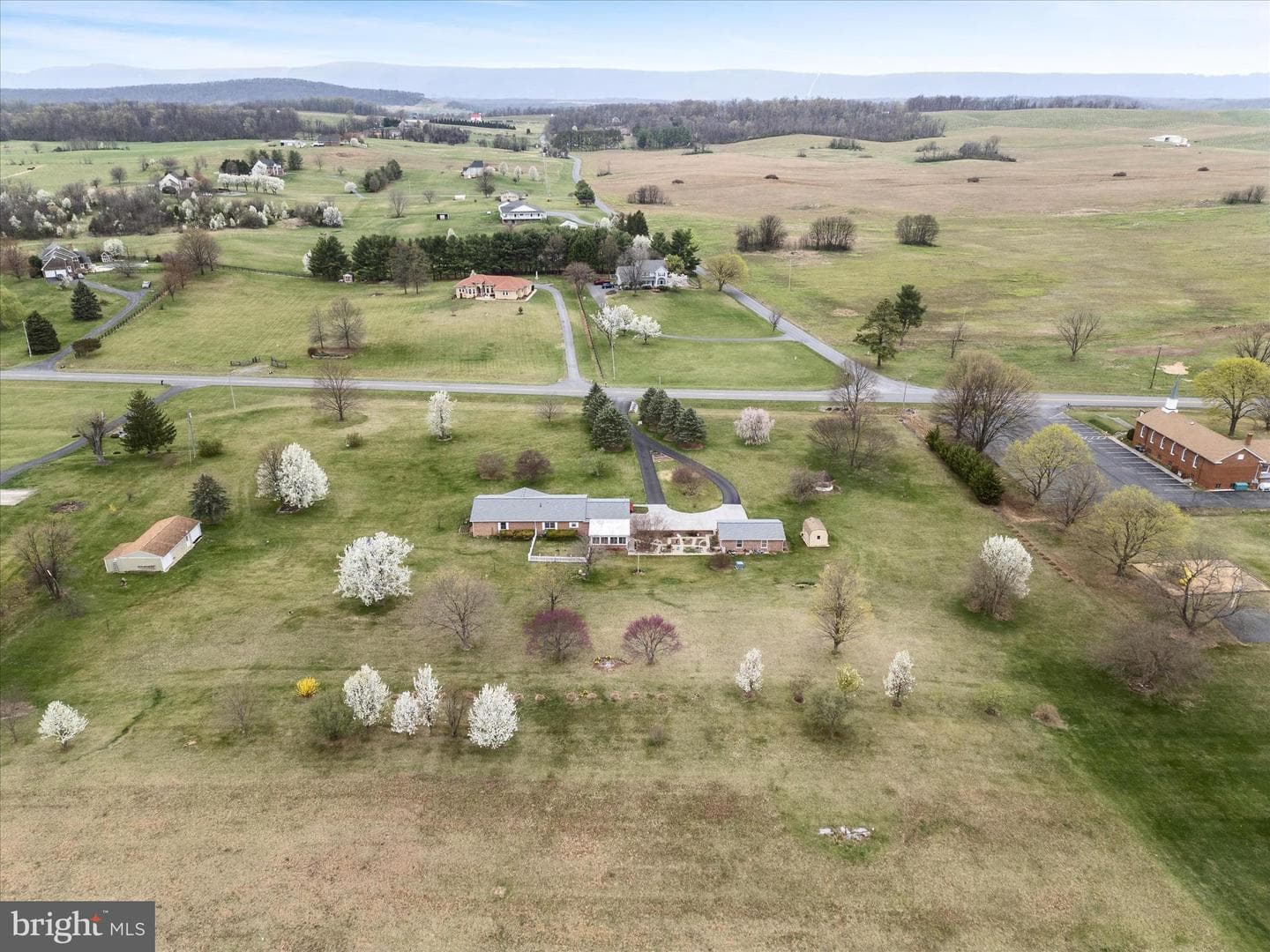 5321 Middle Road photo 12