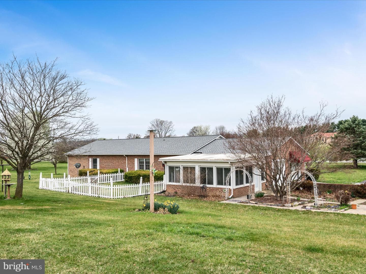 5321 Middle Road photo 13