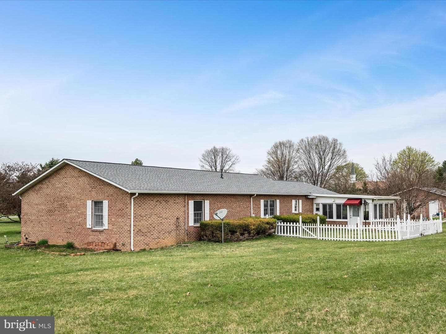 5321 Middle Road photo 51