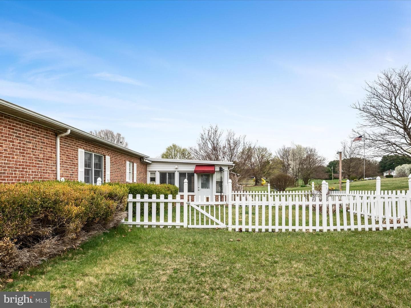 5321 Middle Road photo 54