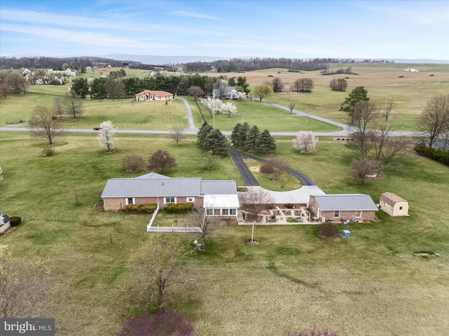 5321 Middle Road photo 61