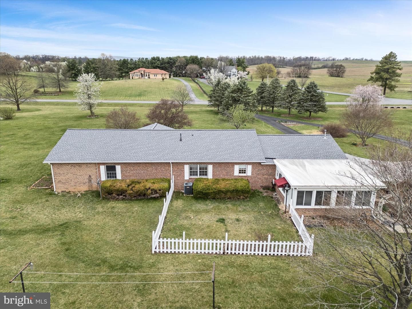 5321 Middle Road photo 62