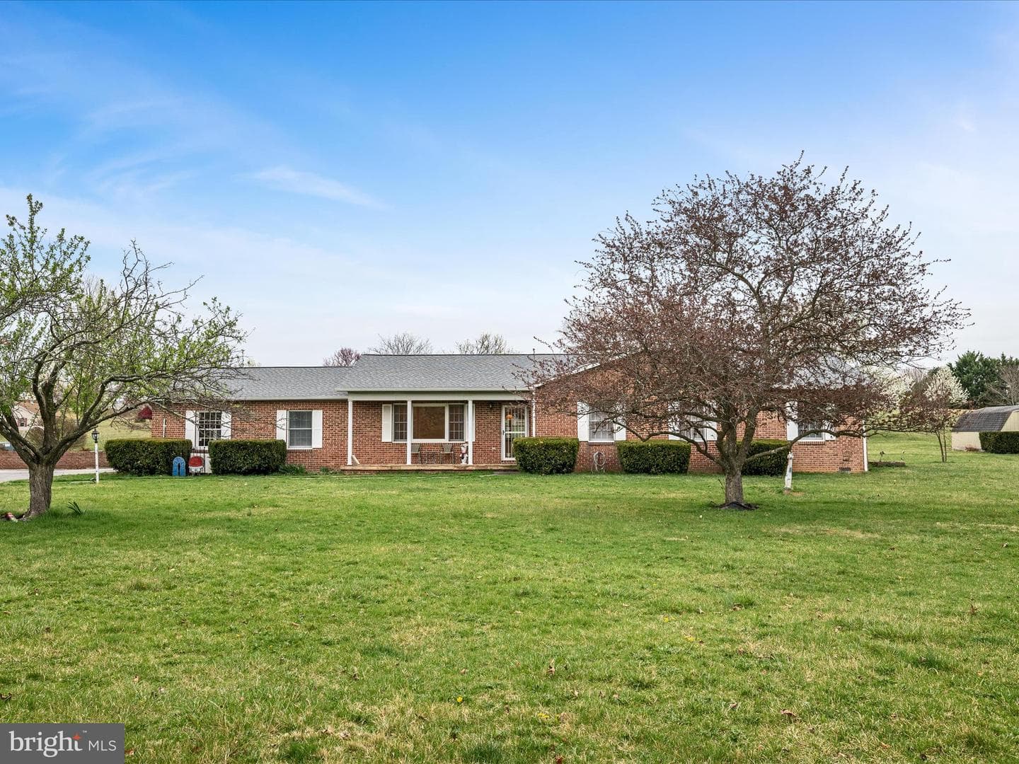 5321 Middle Road photo 64