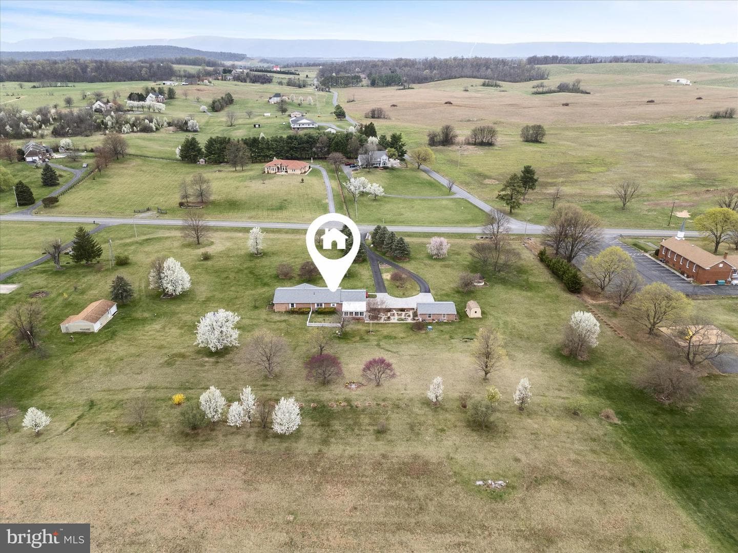 5321 Middle Road photo 66