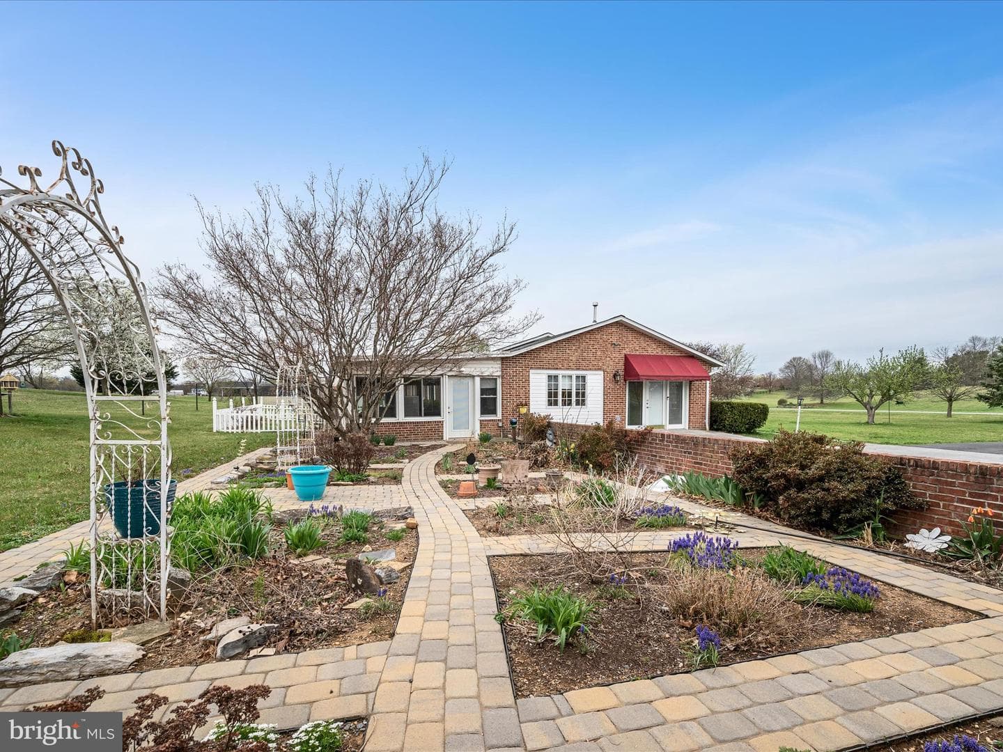 5321 Middle Road photo 7