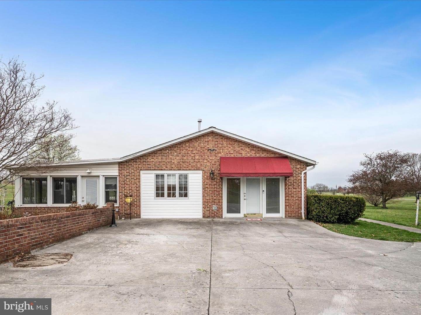 5321 Middle Road photo 9
