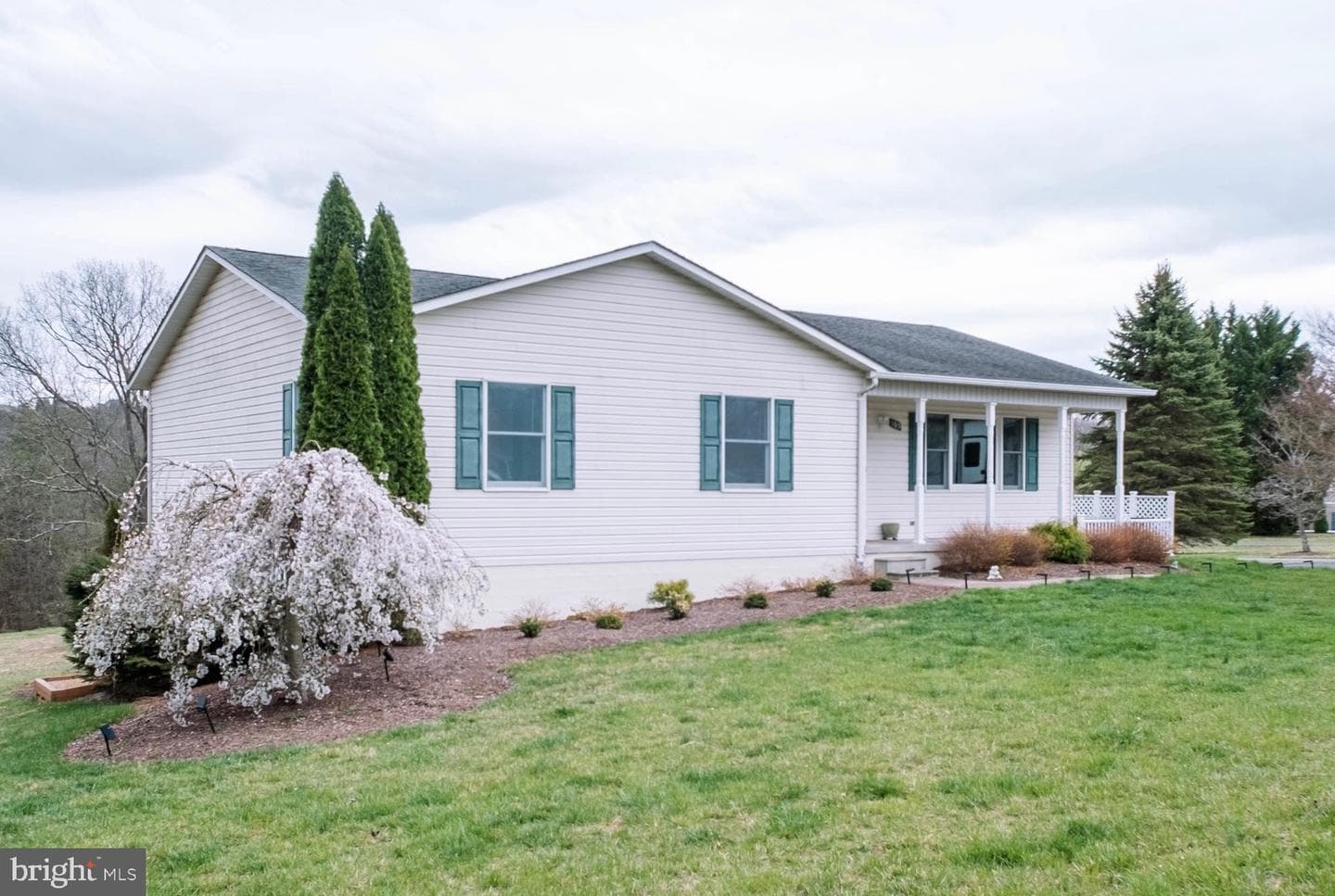 185 Isaac Drive photo 1