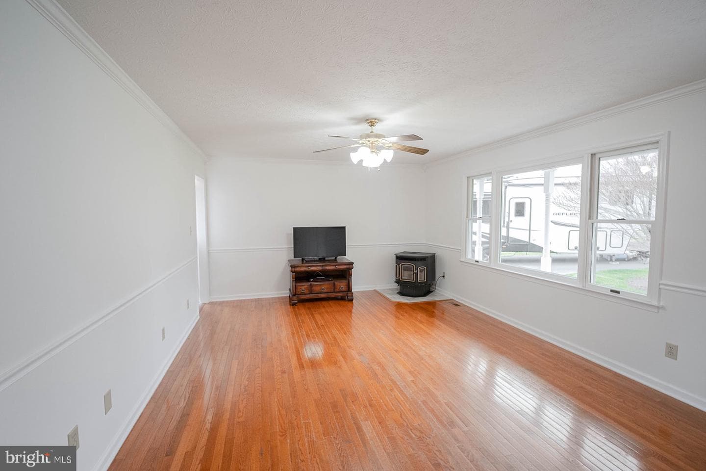 185 Isaac Drive photo 6