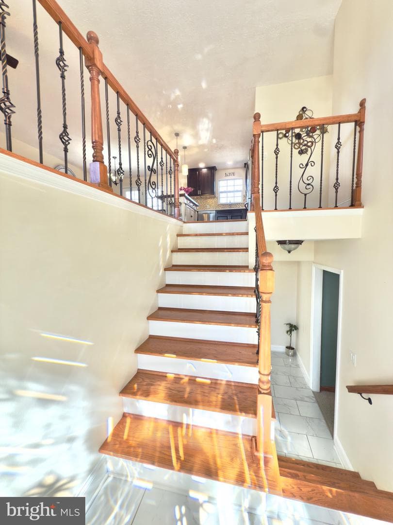 103 Charlton Road photo 12