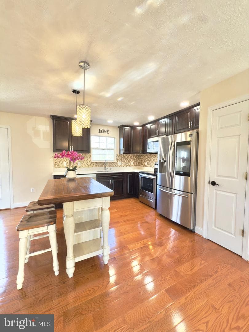 103 Charlton Road photo 25