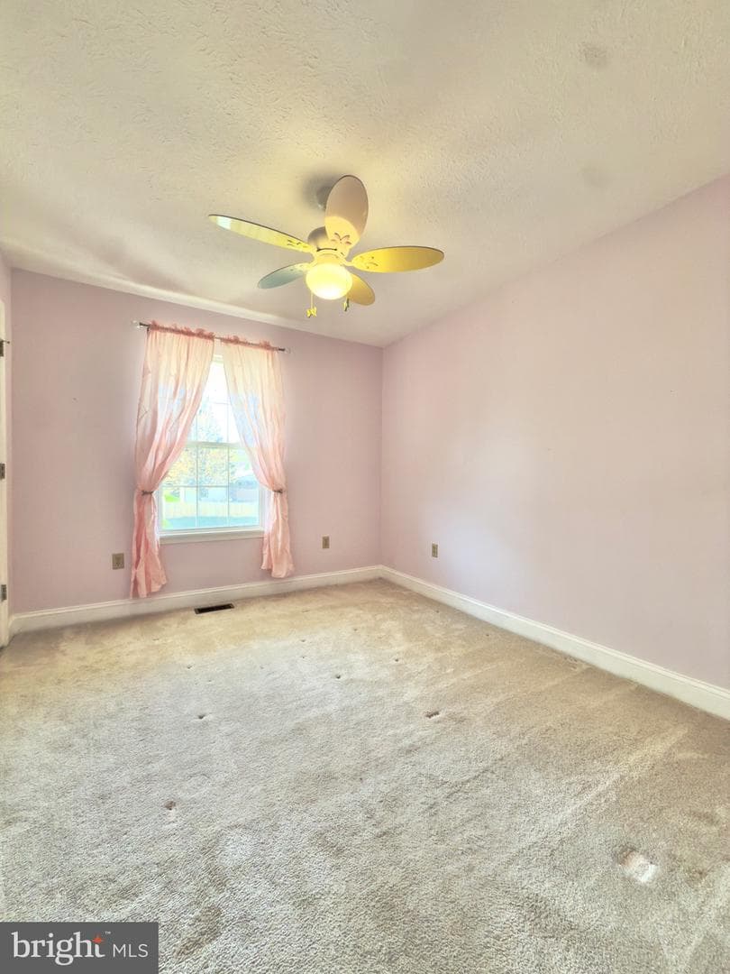 103 Charlton Road photo 30