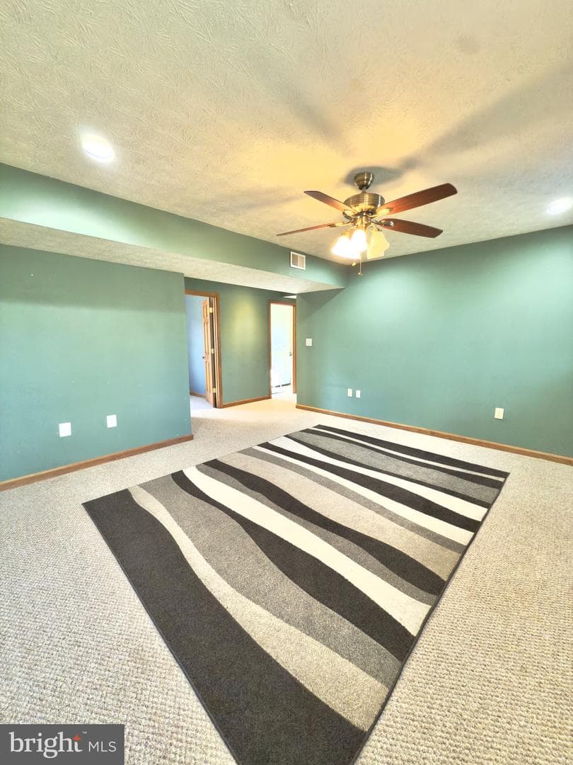 103 Charlton Road photo 46