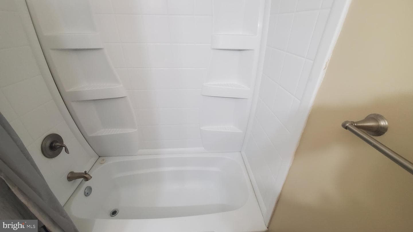 1178 Ravenwood Road photo 4