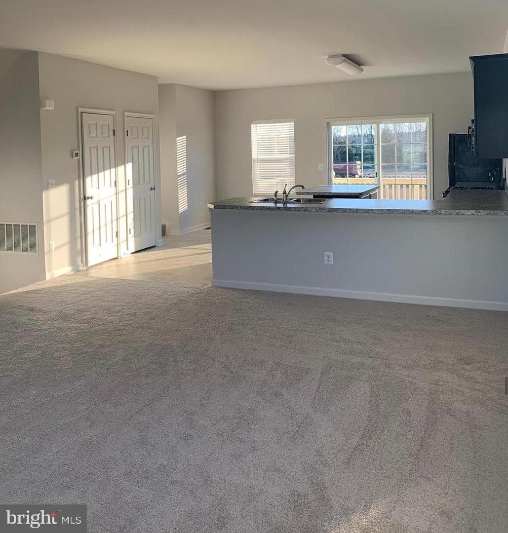210 Parkland Drive photo 11
