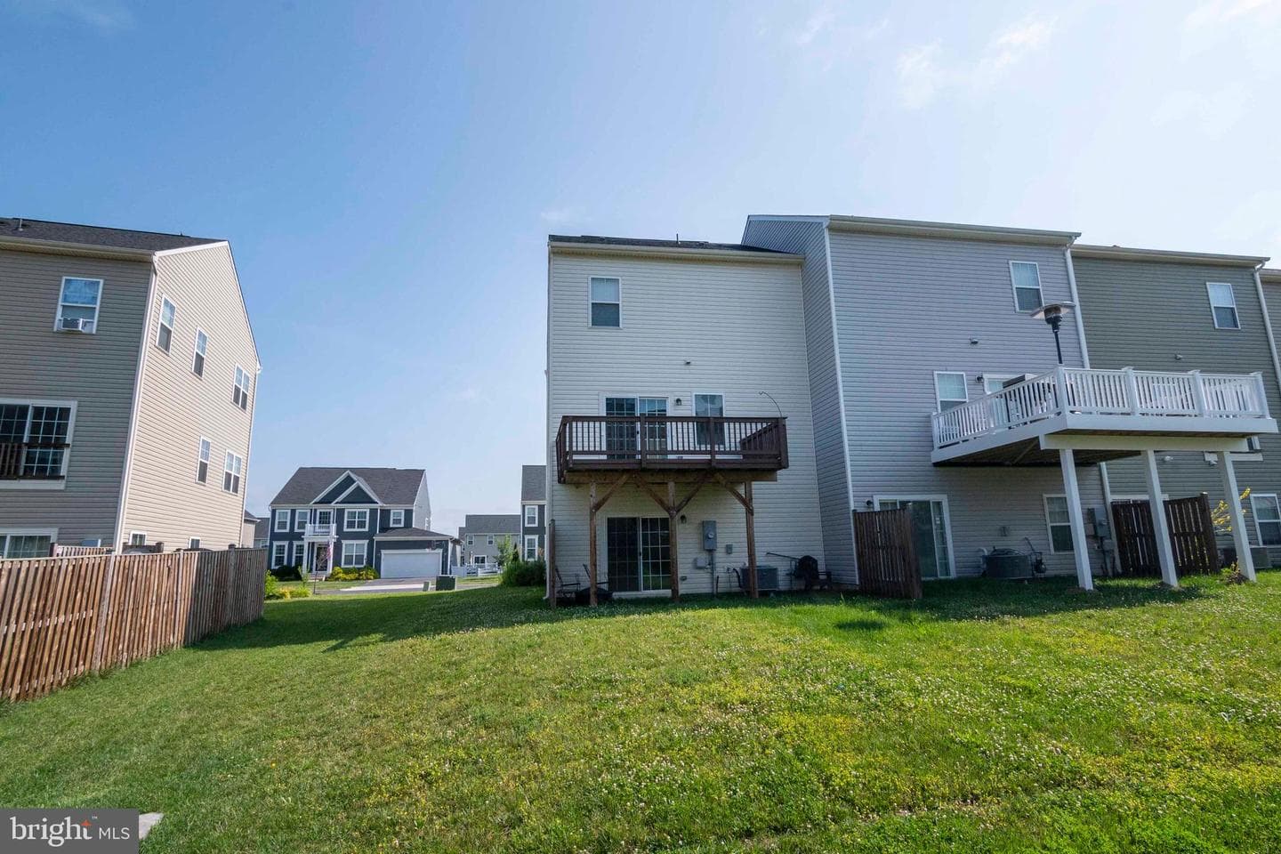210 Parkland Drive photo 33