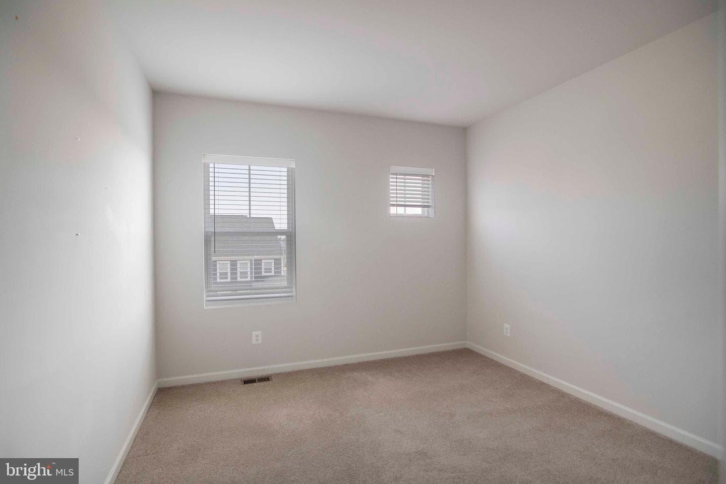 210 Parkland Drive photo 60