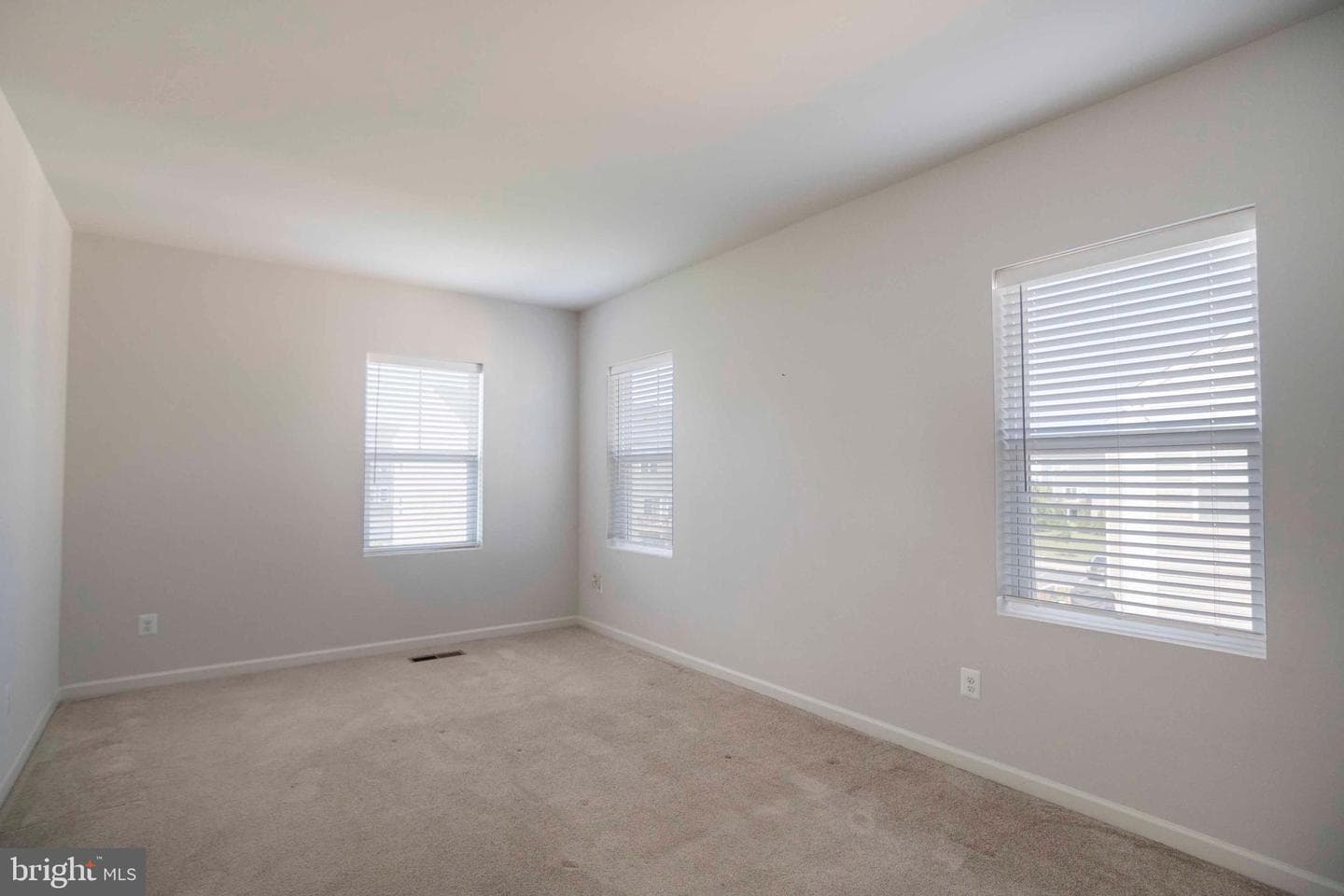210 Parkland Drive photo 66