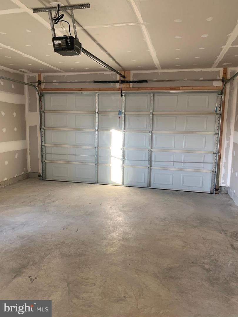 210 Parkland Drive photo 8