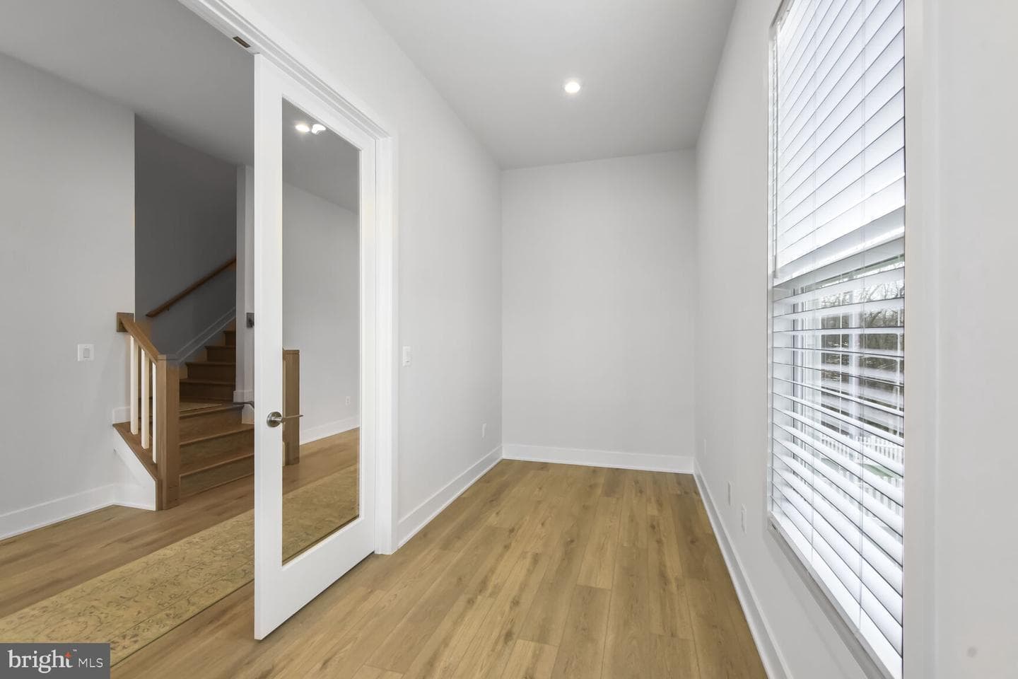115 Hourglass Lane photo 3